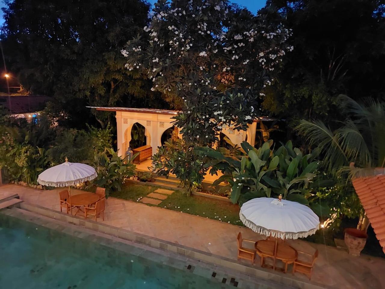 Blue Garden Boutique Hotel Jepara Exterior foto