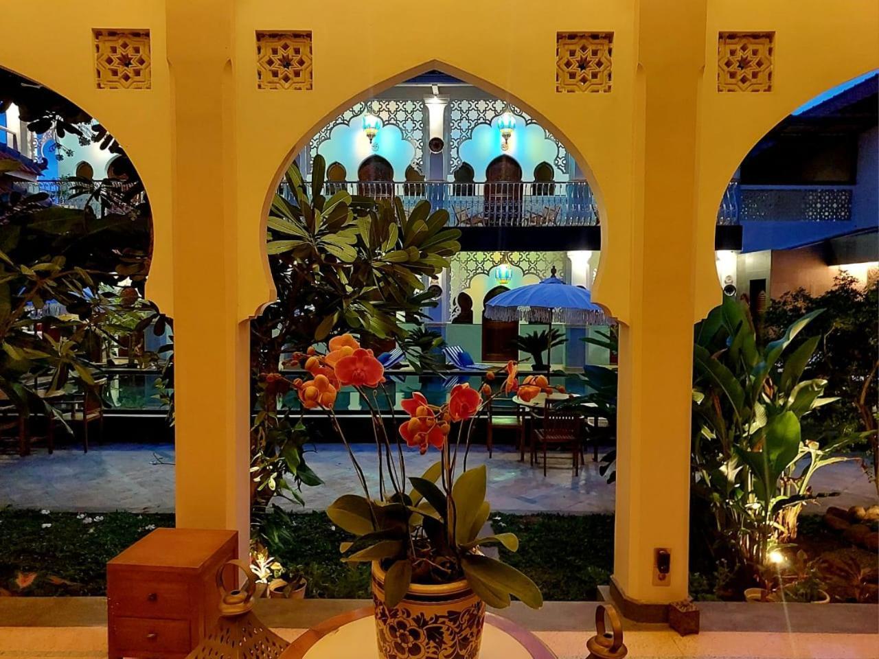 Blue Garden Boutique Hotel Jepara Exterior foto
